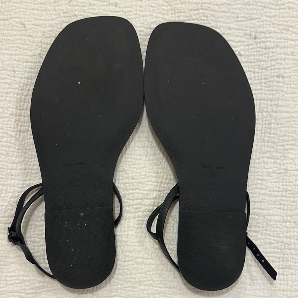 Reformation Black Minimalist Square-Toe Leather Sandals - Picture 9 of 12